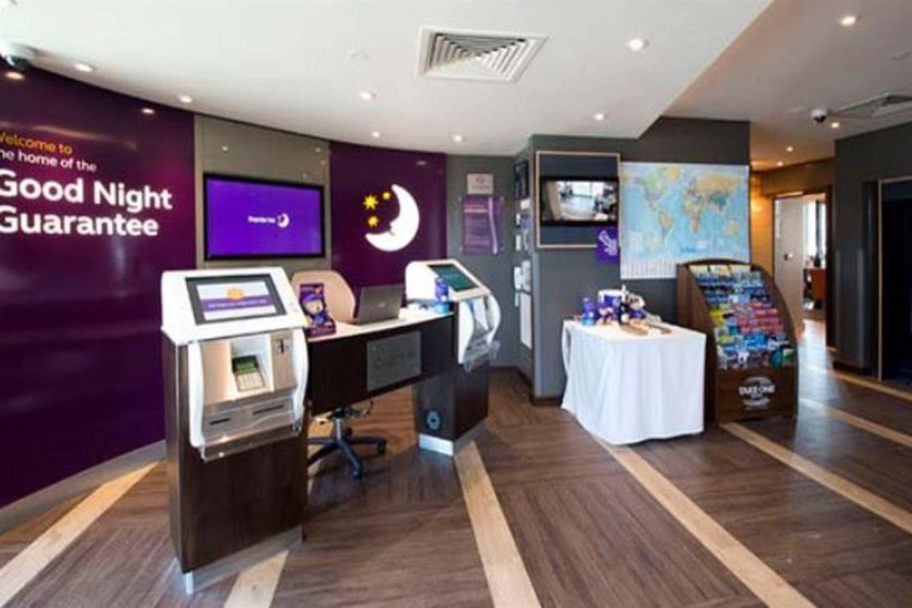 Premier Inn London Woolwich Exterior photo